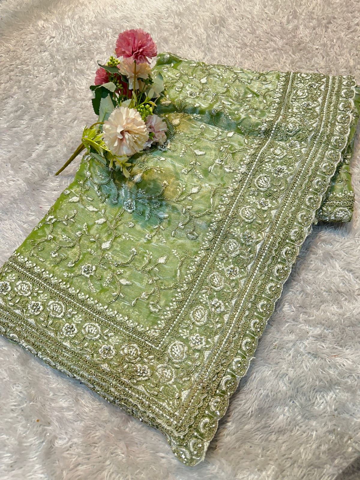 Jimmy Choo(Burberry Sarees)
