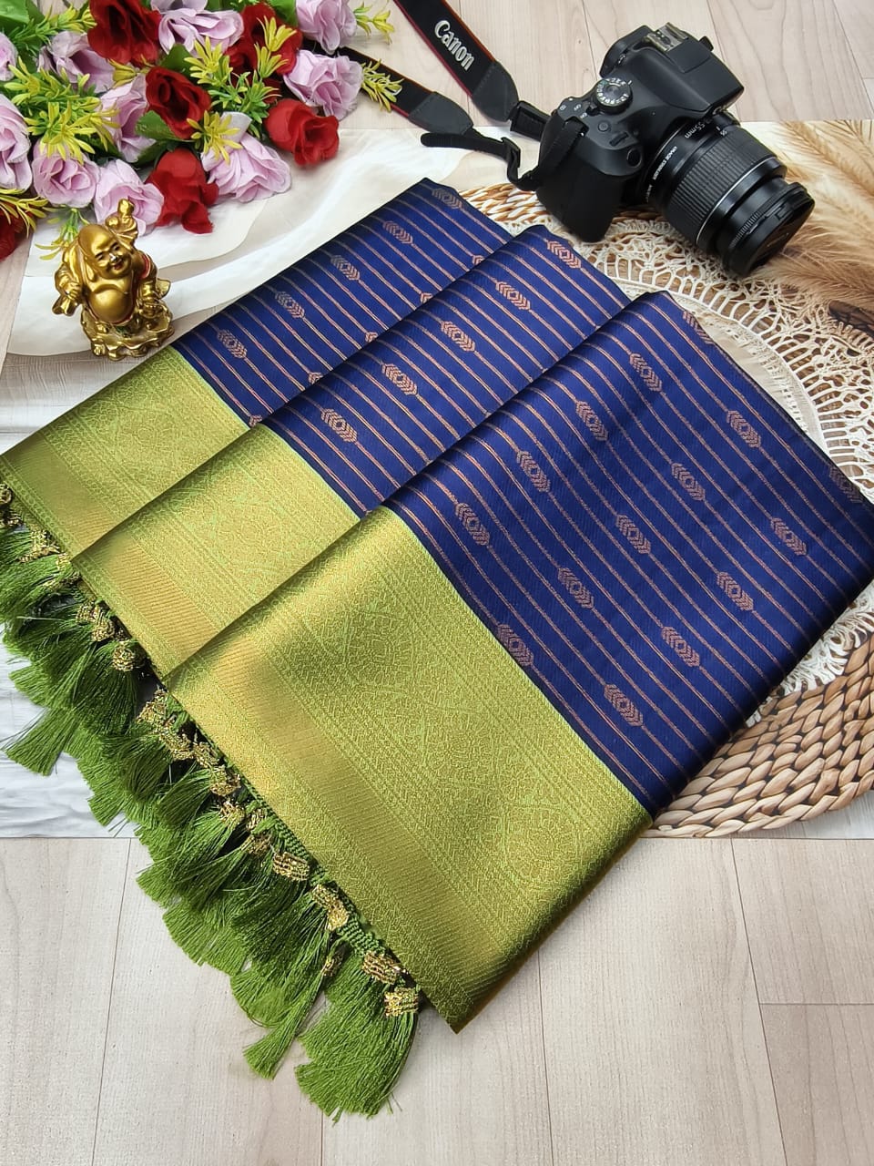 Vaira Oosi Silk Sarees