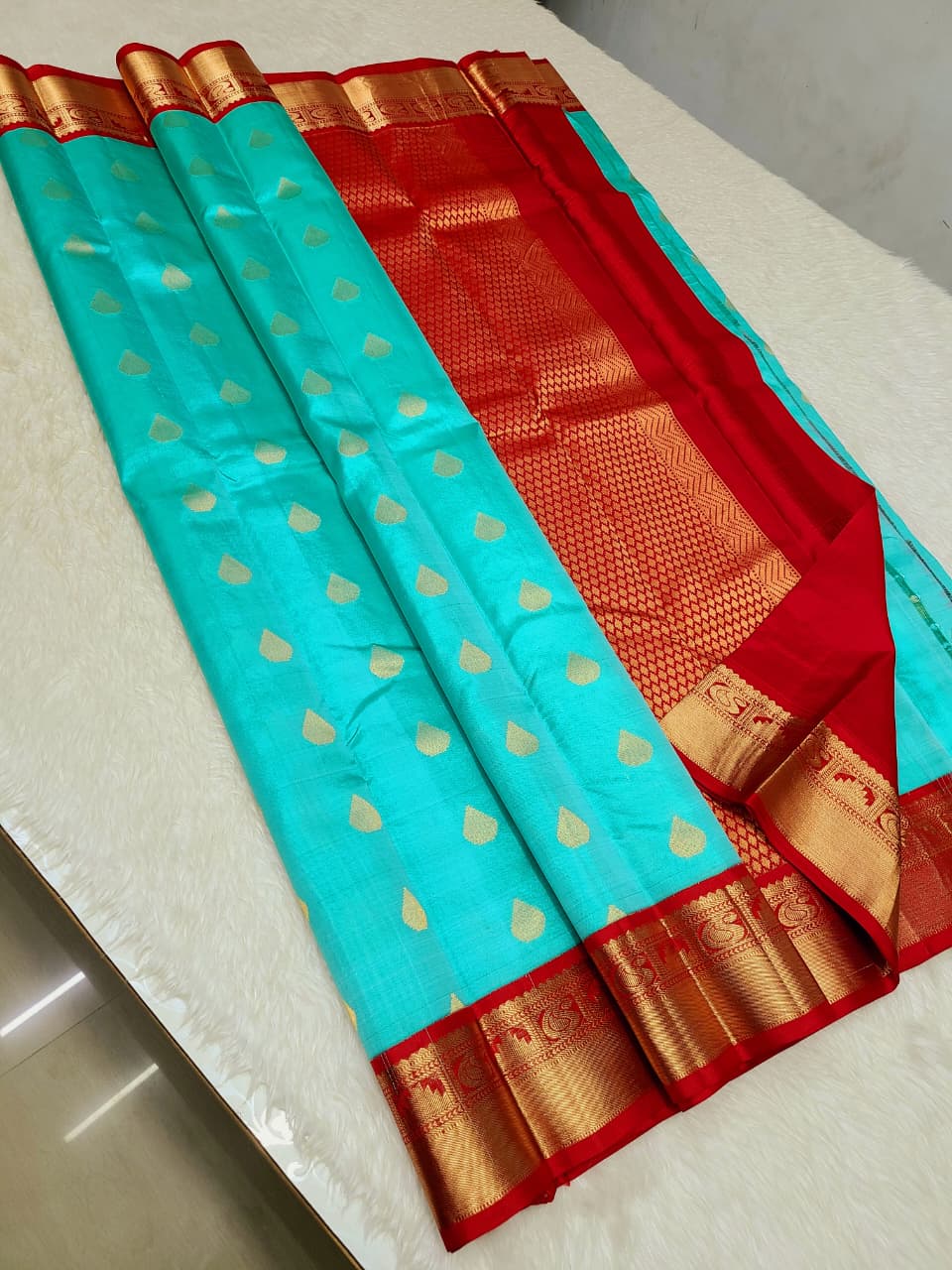 Silmark Certified Pure Kanjeevaram Silks