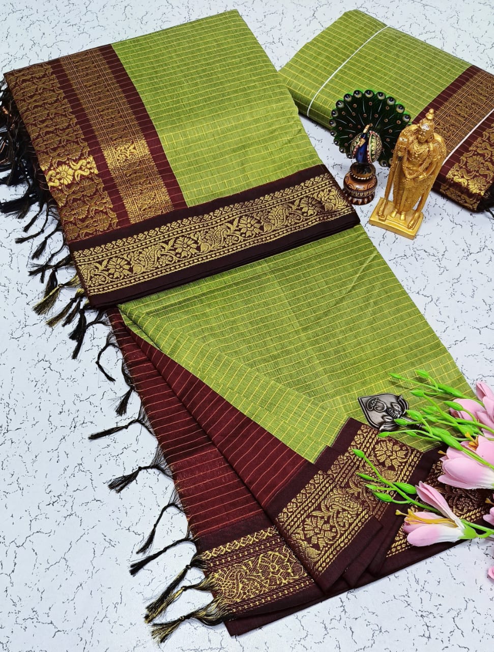 Checked Kalyani cotton saree/Lata Gadwal Paithani Sarees