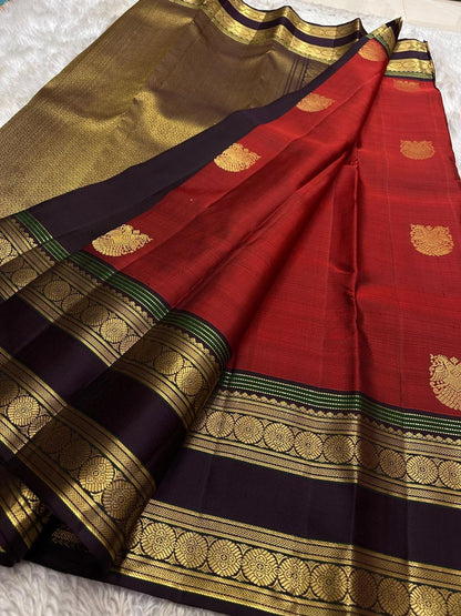 Vintage Pure Silk Saree - Timeless Elegance!