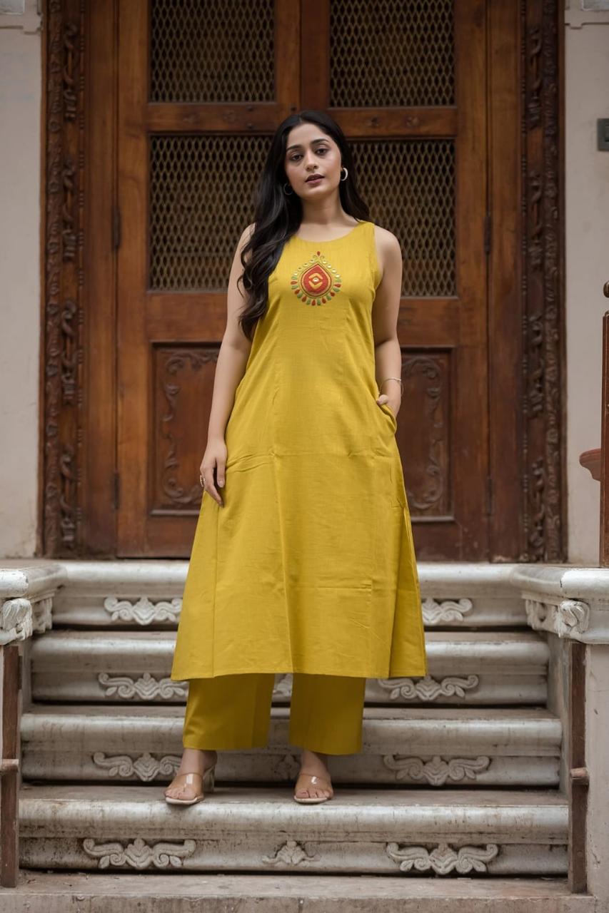 Trendy Halter Neck Coord Set
