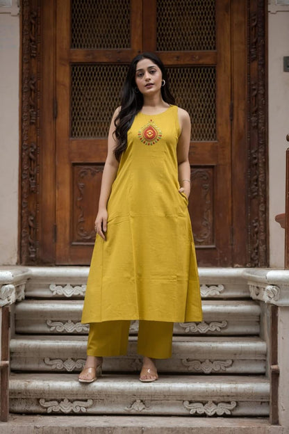 Trendy Halter Neck Coord Set