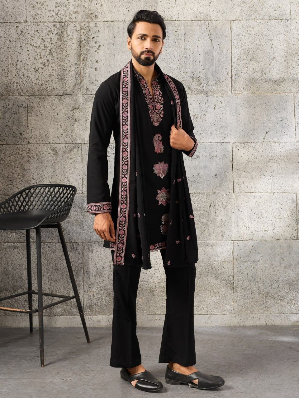 Royal Embroidered Men's Kurta Set