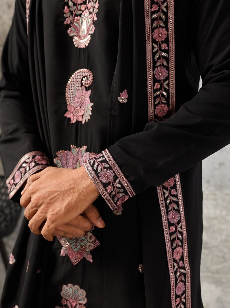 Royal Embroidered Men's Kurta Set