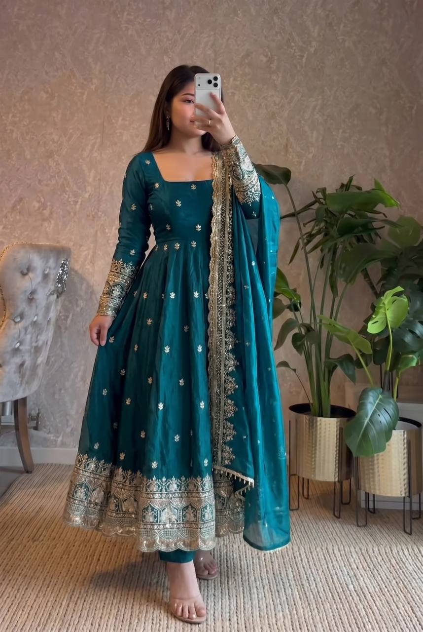 Exclusive Trending Designer Party Wear Look Collection💥👗