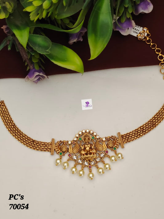 Nakshi Choker