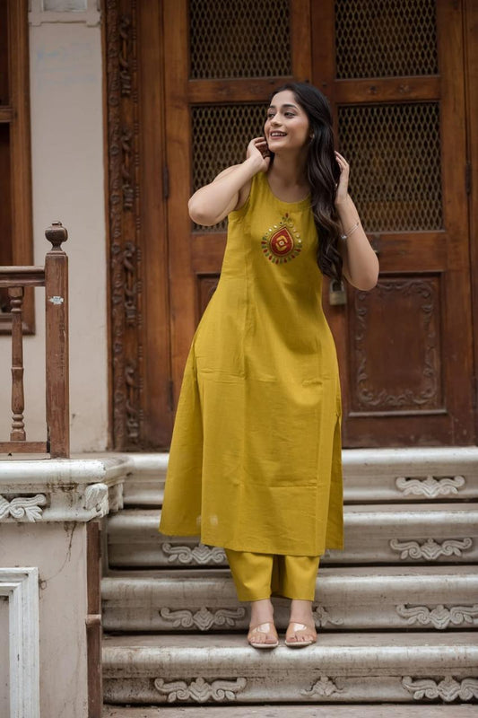 Trendy Halter Neck Coord Set