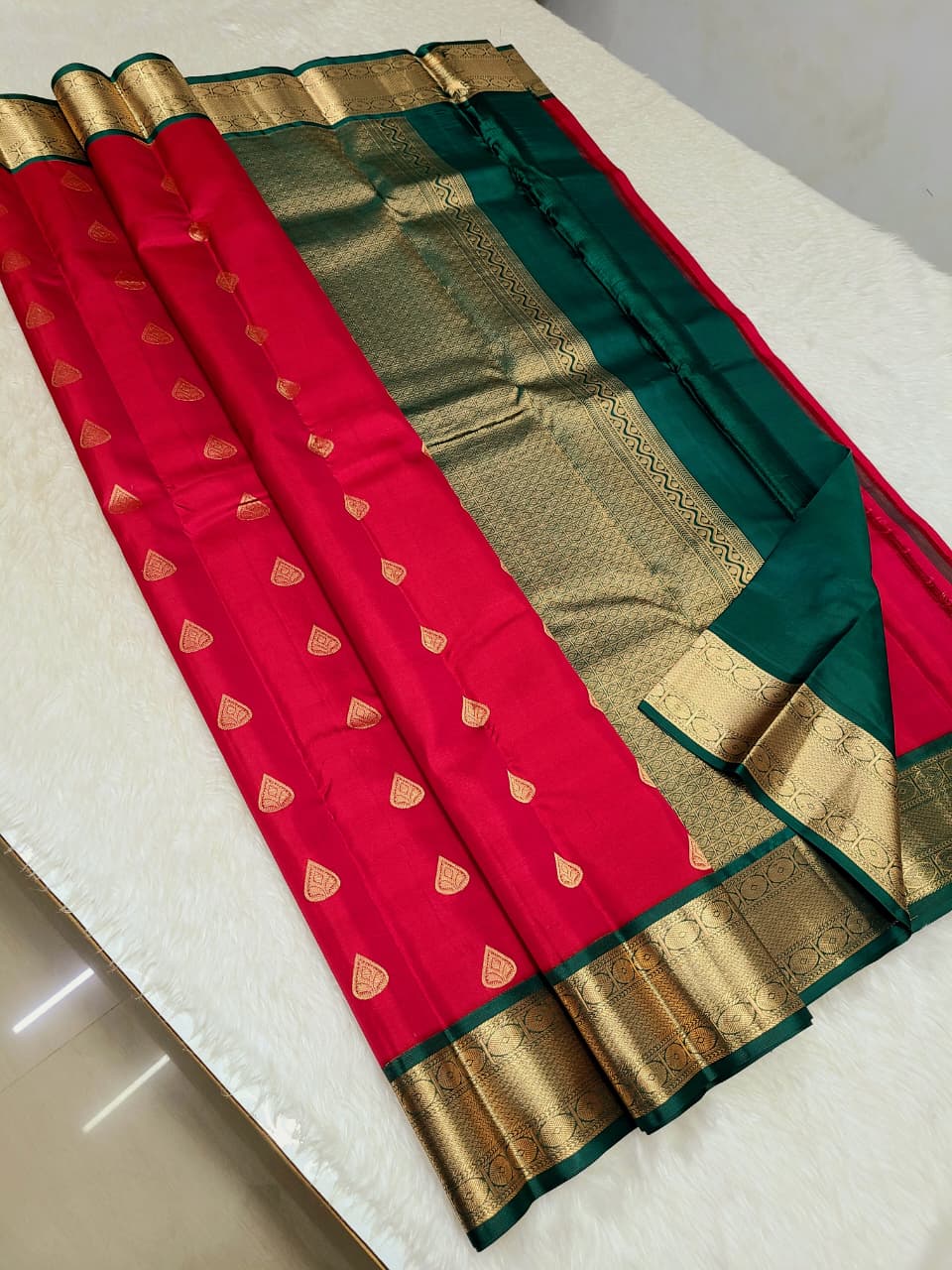 Silmark Certified Pure Kanjeevaram Silks