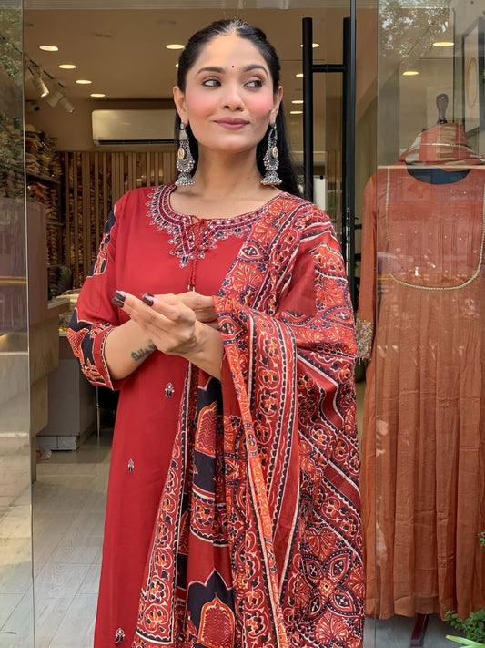 Maroon Printed Kurti Set