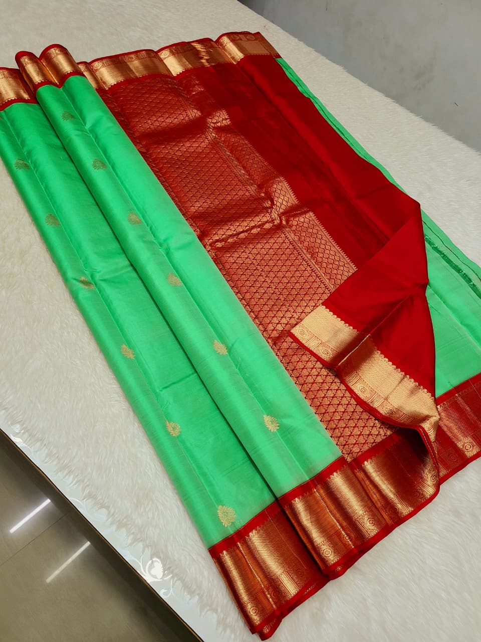 Silmark Certified Pure Kanjeevaram Silks