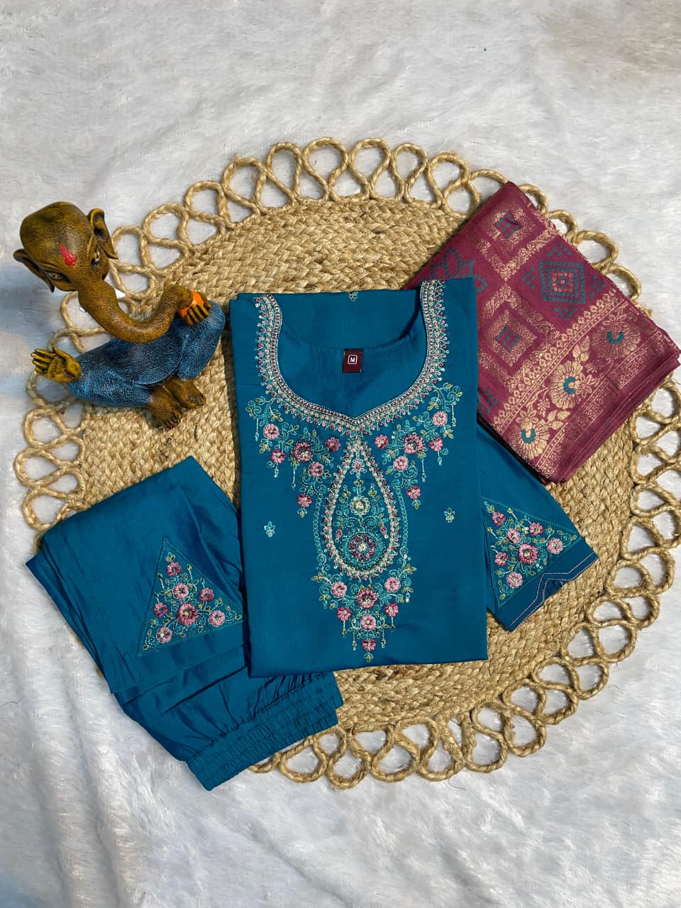 Elegant Straight Kurti Pant Dupatta Set