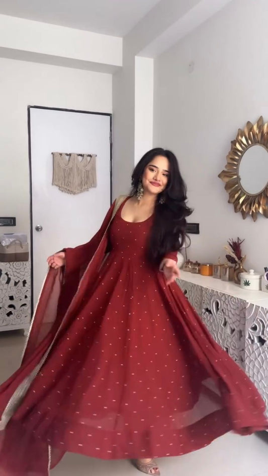 Designer Gown Set – Elegant Ethnic Wear