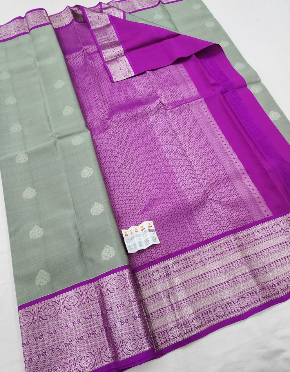 Kanjeevaram Pure Korvai Silk