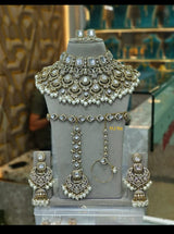 Kundan Sets